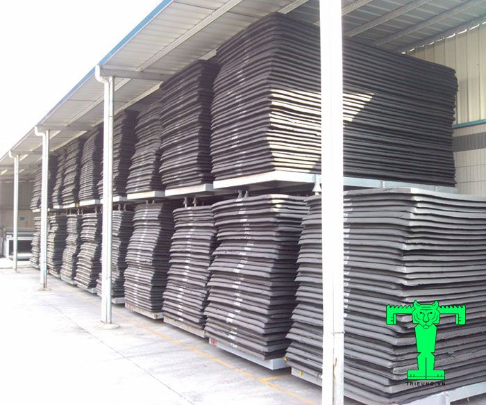 Mút cao su non dày 20mm mềm, dẻo, dai, đàn hồi cao, không thấm nước, không bị oxy hóa, không co ngót Mút cao su non dày 20mm mềm, dẻo, dai, đàn hồi cao, không thấm nước, không bị oxy hóa, không co ngót