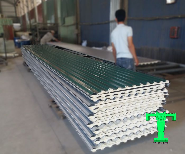 Giá tôn xốp tại Đà Nẵng các loại không chênh lệch nhau nhiều lắm