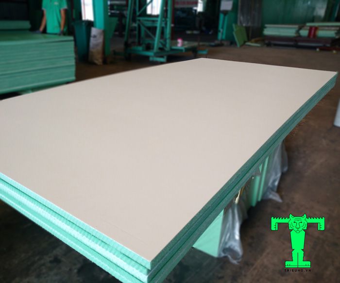 Tấm trần thả cách nhiệt XPS 600*1200mm có cấu tạo 2 lớp: Xốp ECO XPS + PVC Tấm trần thả cách nhiệt XPS 600*1200mm có cấu tạo 2 lớp: Xốp ECO XPS + PVC
