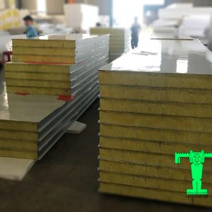 Tấm Panel Glasswool 3 lớp tôn nền dày 0.40mm + Glasswool 50mm 48kg/m3 + tôn 0.40mm