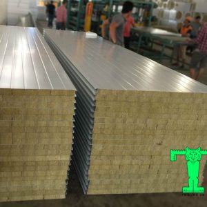 Cấu tạo của tấm Panel Rockwool dày 50mm 3 lớp tôn nền dày 0.40mm + Rockwool 50mm 100kg/m3 + tôn 0.40mm