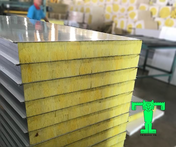 Tấm Panel Glasswool có các độ dày từ 50mm, 75mm, 100mm với các tải trọng