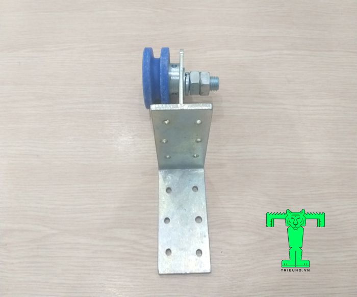 Phụ kiện panel cách nhiệt cửa trượt bộ bánh xe và móc treo giúp cửa có thể trượt được trên thanh dẫn. Phụ kiện panel cách nhiệt cửa trượt bộ bánh xe và móc treo giúp cửa có thể trượt được trên thanh dẫn.
