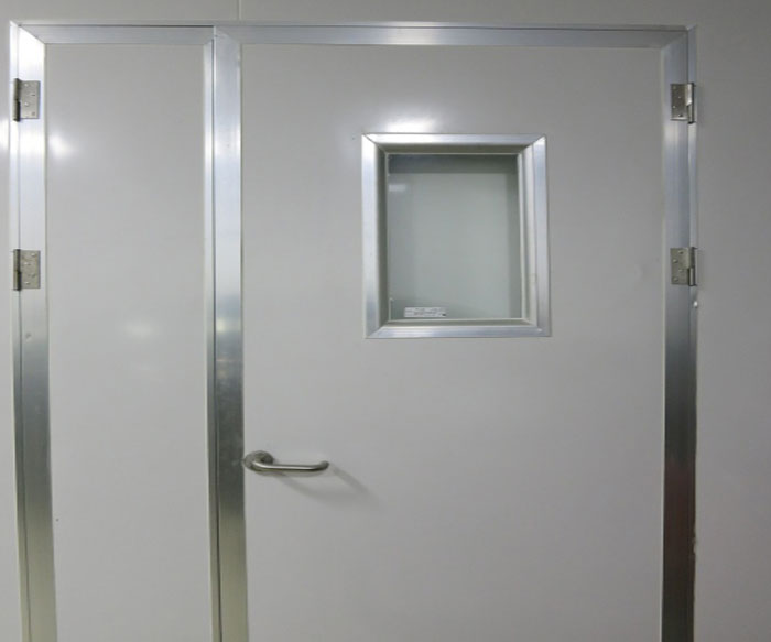 Khóa tay gạt chỉ với thao tác hết sức đơn giản là có thể mở được cửa Khóa tay gạt chỉ với thao tác hết sức đơn giản là có thể mở được cửa