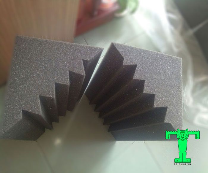 Mút tiêu âm góc này cũng có tỉ trọng nhẹ nên việc vận chuyển hay thi công cũng rất thuận lợi. Mút tiêu âm góc này cũng có tỉ trọng nhẹ nên việc vận chuyển hay thi công cũng rất thuận lợi.