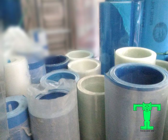 Tấm lợp lấy sáng Composite dạng phẳng dày 0.8mm khổ 1200mm có thể tạo hình ở những vị trí uốn cong dễ dàng Tấm lợp lấy sáng Composite dạng phẳng dày 0.8mm khổ 1200mm có thể tạo hình ở những vị trí uốn cong dễ dàng