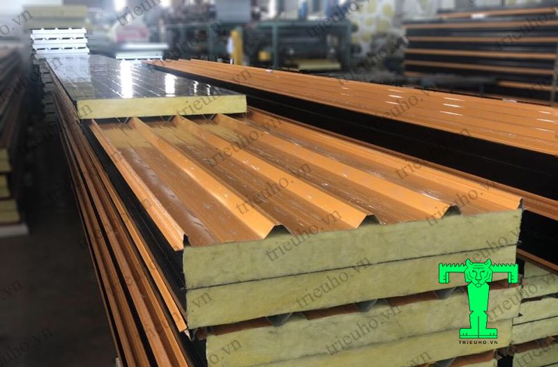 Tôn cách nhiệt chống cháy Glasswool, Tôn Lõi Bông Thủy Tinh, Tôn 3 Lớp Bông Thủy Tinh, Tôn Chống Nóng Bông Thủy Tinh Tôn cách nhiệt chống cháy Glasswool, tôn bông thủy tinh
