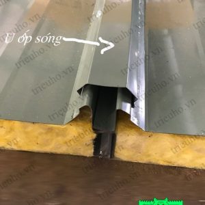 Tôn cách nhiệt chống cháy Glasswool, tôn bông thủy tinh