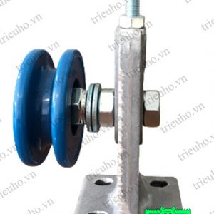 Con lăn điều chỉnh giữa