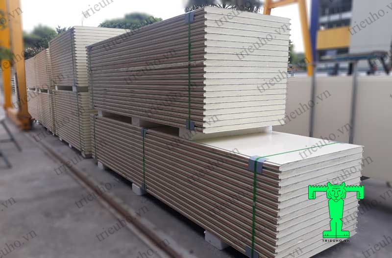 Triệu Hổ cung cấp vách ngăn Panel cách nhiệt PU tại Quảng Bình