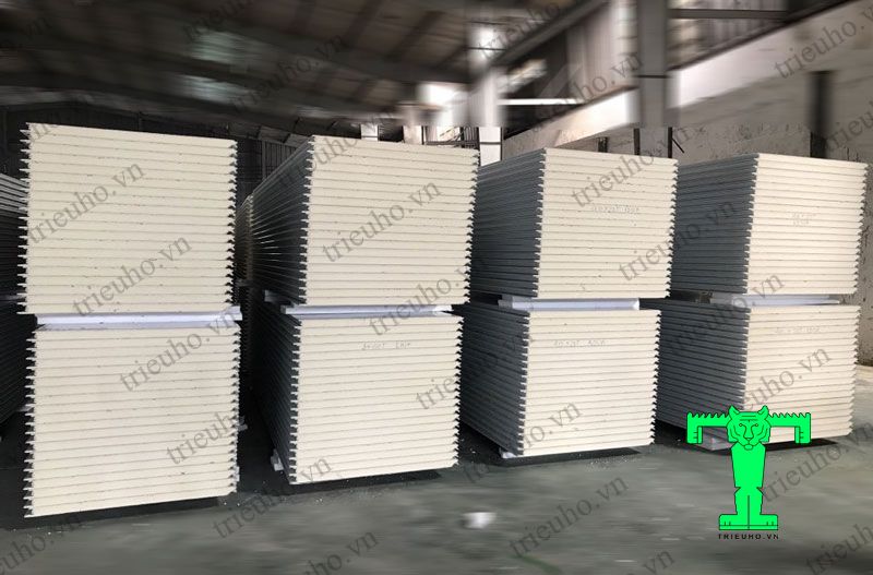 Triệu Hổ cung cấp vách ngăn panel cách nhiệt PU tại Hậu Giang