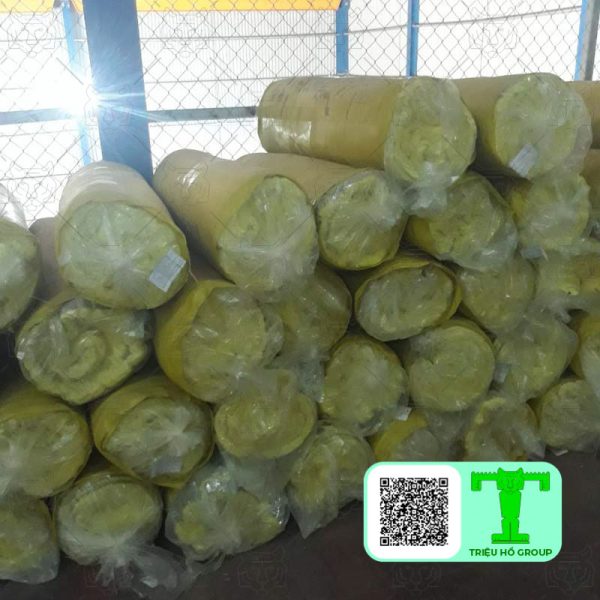 Bông thủy tinh Glasswool 32kg/m3 dày 50mm cách nhiệt, cách âm, chống cháy hiệu quả cao