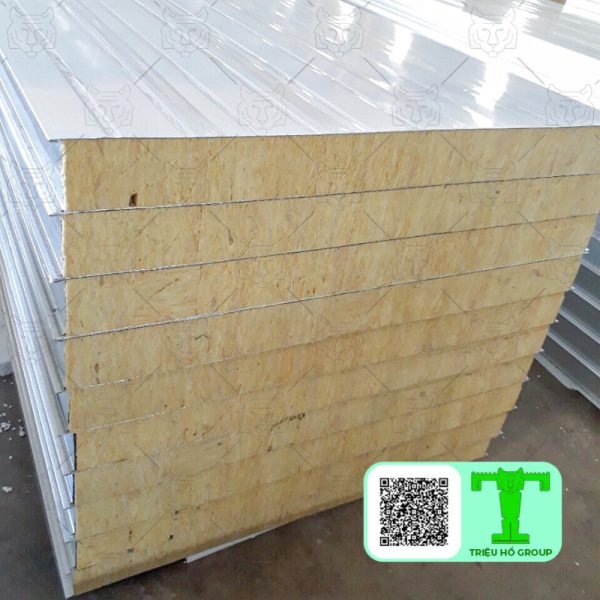 Tấm Panel Rockwool kháng nước, chống thấm, chống dột hiệu quả, vệ sinh dễ dàng