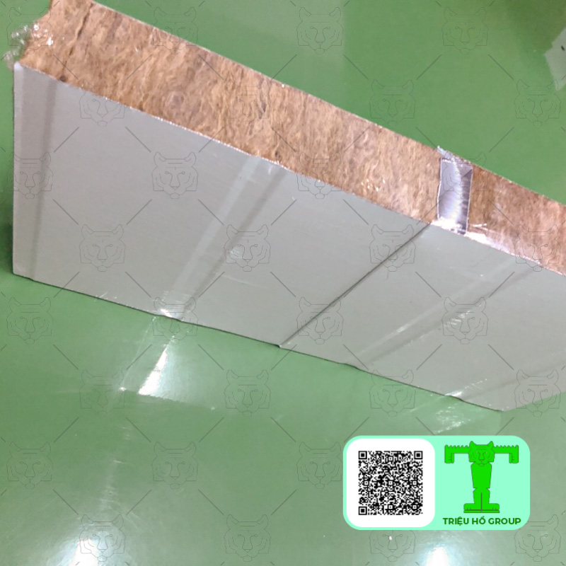 Panel lò sấy rockwool hệ số dẫn nhiệt cực thấp chỉ có 0.034W/mk, nhiệt độ nóng chảy là trên 1200 độ C