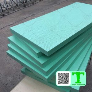 Xốp khối XPS (Extruded Polystyrene) là loại xốp cứng và nhẹ được tạo ra qua quá trình nóng chảy phân tử Polystyrene kết hợp với khí Freon dưới môi trường nhiệt độ và áp suất lớn.