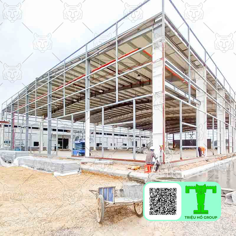 Một trong những ứng dụng phổ biến của panel tường là dùng thi công cách nhiệt cho nhà xưởng, nhà máy, kho bãi