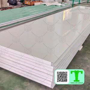 Tấm Panel EPS Dày 50mm, tôn dày 0.4mm kháng nước, chống thấm, chống dột hiệu quả, vệ sinh dễ dàng