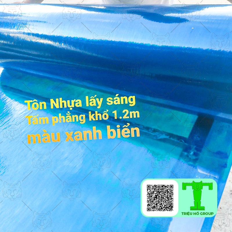 Ưu điểm của tấm Composite phẳng dày 0.8mm khổ 1200mm chính là có khả năng xuyên sáng tốt, ngăn ti UV, bụi,...